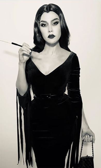 Kourtney Kardashian, Halloween 2019, Vampira